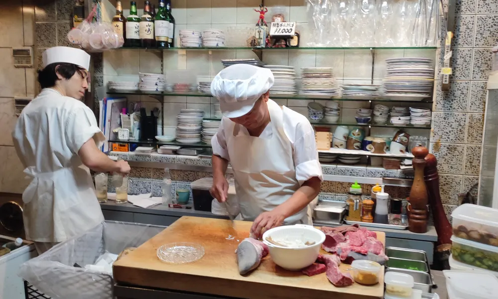 Curso de ayudante de cocina: operaciones básicas de cocina (HOTR0108)